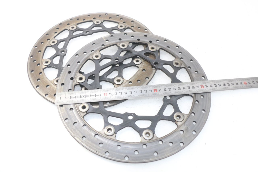 photo de PAR DISCO FRENO DELANTERO YAMAHA FZ8 800 (2010 - 2016) - Zoom estado de uso