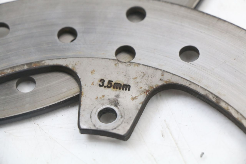 photo de PAR DISCO FRENO DELANTERO PIAGGIO MP3 125 (2006 - 2014) - Primer plano técnico