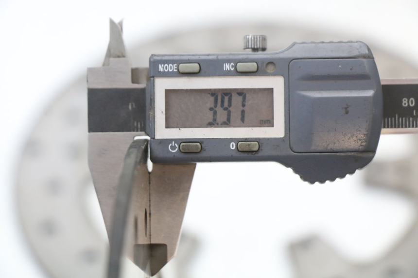 photo de PAR DISCO FRENO DELANTERO PIAGGIO MP3 125 (2006 - 2014) - Detalles de los puntos de fijación