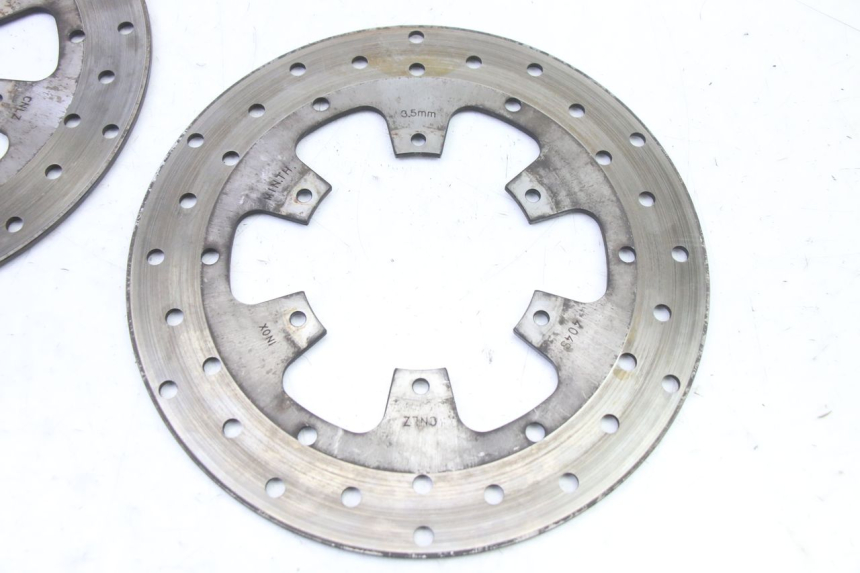 photo de PAR DE DISCOS DE FRENO DELANTEROS PIAGGIO MP3 500 (2014 - 2017) - Zoom estado de uso