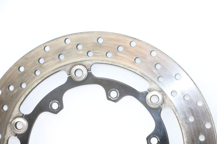 photo de PAR DE DISCOS DE FRENO DELANTEROS YAMAHA TDM ABS 900 (2002 - 2014) - Enfoque en la estructura