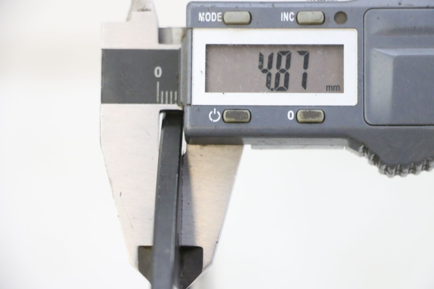 photo de PAR DE DISCOS DE FRENO DELANTEROS YAMAHA TDM ABS 900 (2002 - 2014) - Primer plano técnico