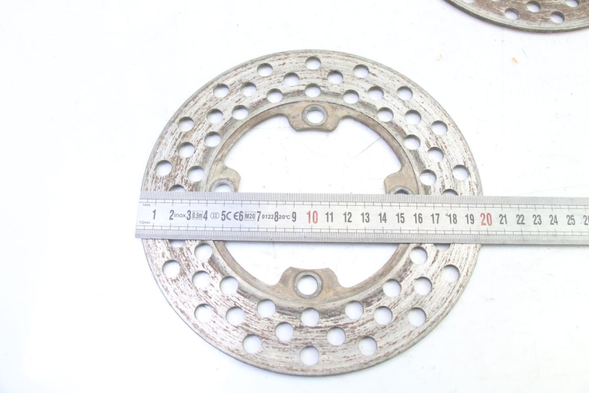 photo de PAR DISCO FRENO DELANTERO YAMAHA YFM BRUIN 350 (2003 - 2009) - Primer plano técnico