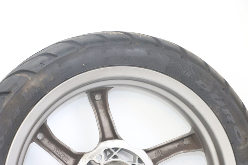 photo de PAR LLANTA QUADRO 3D S 350 (2013 - 2018) - Características distintivas