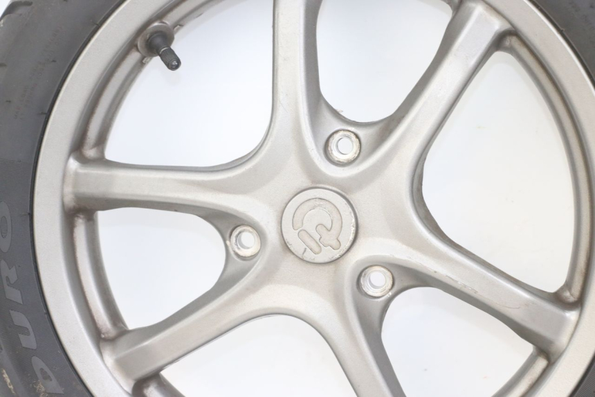 photo de PAR LLANTA QUADRO 3D S 350 (2013 - 2018) - Enfoque en la estructura