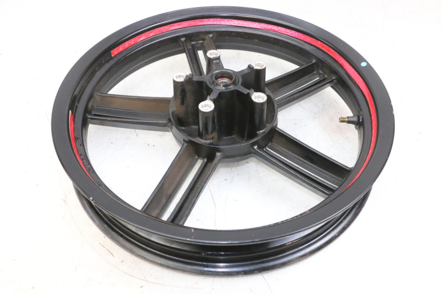 photo de PAR LLANTAS KYMCO AGILITY 16+ 4T 50 (2018 - 2023) - Recambio usado revisado