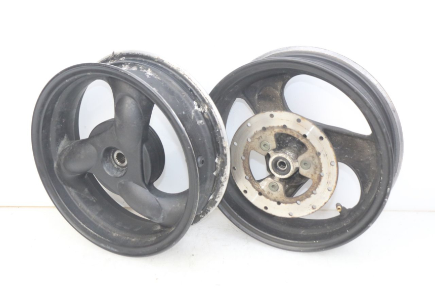 photo de PAR LLANTA KYMCO AGILITY 4T 50 (2005 - 2018) - Vista principal