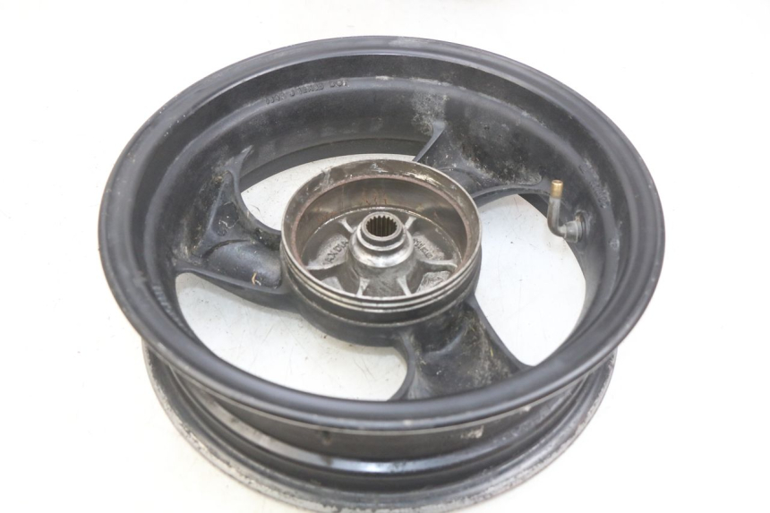 photo de PAR LLANTA KYMCO AGILITY 4T 50 (2005 - 2018) - Primer plano técnico