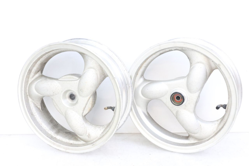 photo de PAR LLANTA KYMCO AGILITY 4T 50 (2005 - 2018) - Vista principal