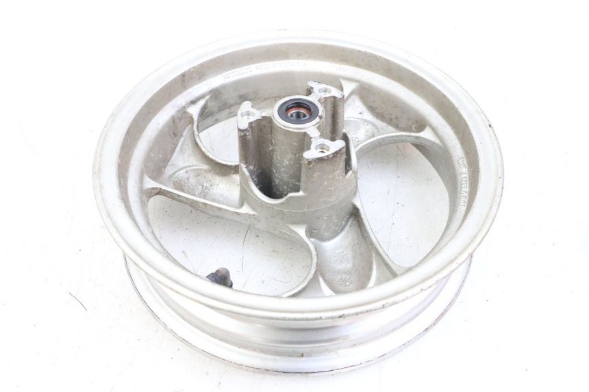 photo de PAR LLANTA KYMCO AGILITY 4T 50 (2005 - 2018) - Primer plano técnico