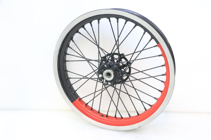 photo de PAR LLANTAS HM HONDA CRM DERAPAGE RR 50 (2006 - 2017) - Estado de la superficie y material