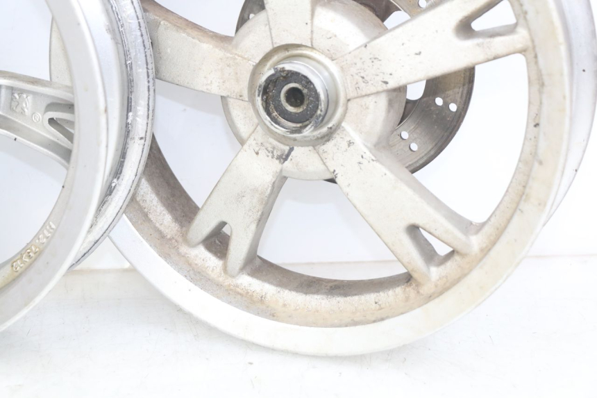 photo de PAR LLANTA PEUGEOT KISBEE 2T 50 (2010 - 2017) - Marcados y referencias originales