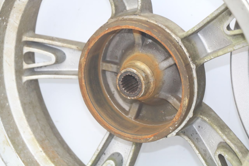 photo de PAR LLANTA PEUGEOT KISBEE 4T 50 (2010 - 2017) - Zoom estado de uso