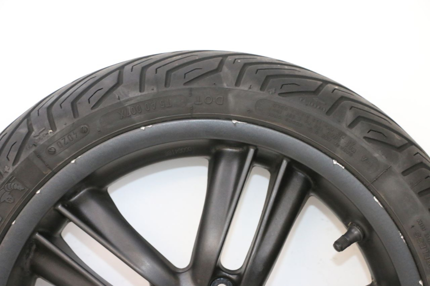 photo de PAR LLANTAS PIAGGIO MP3 HPE 300 (2019 - 2026) - Vista principal