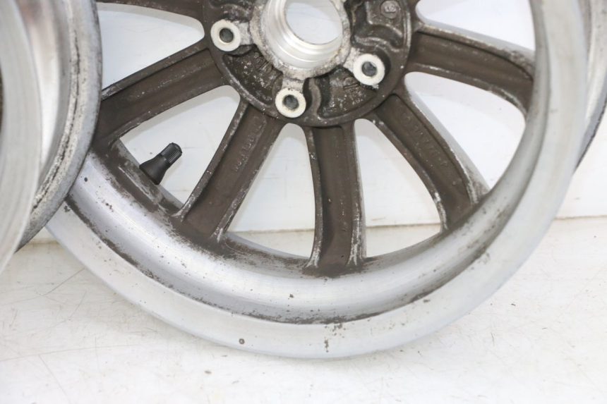 photo de PAR LLANTA PIAGGIO MP3 LT 300 (2010 - 2016) - Recambio usado revisado