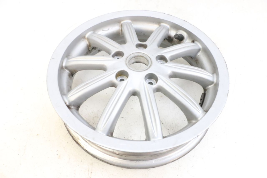 photo de PAR LLANTAS PIAGGIO MP3 RL 250 (2006 - 2010) - Primer plano de alta resolución