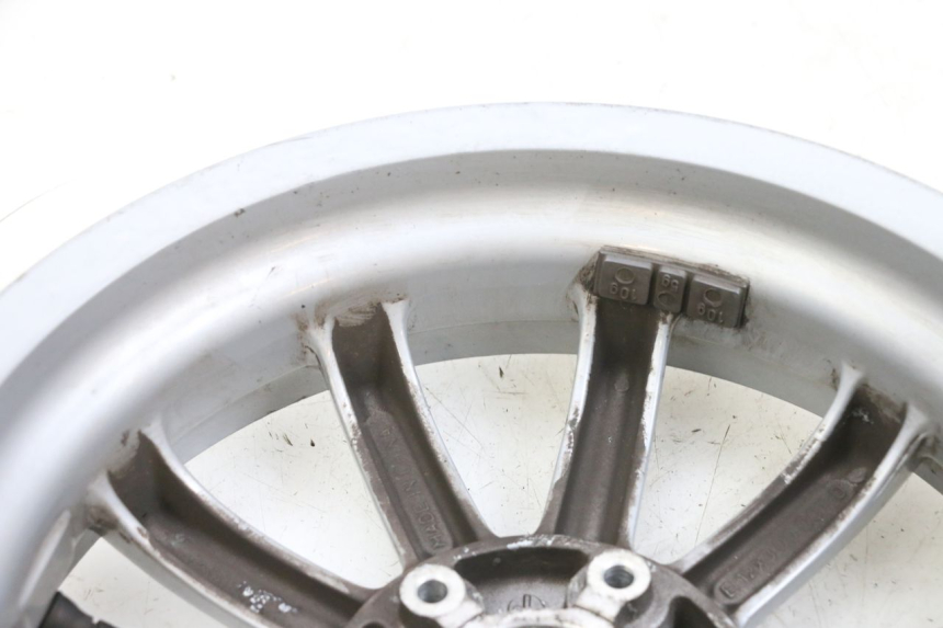 photo de PAR LLANTAS PIAGGIO MP3 RL 250 (2006 - 2010) - Estado de la superficie y material