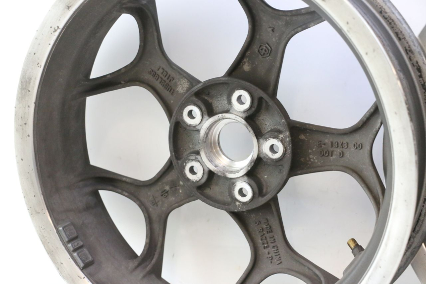 photo de PAR LLANTAS PIAGGIO MP3 500 (2016 - 2018) - Marcados y referencias originales