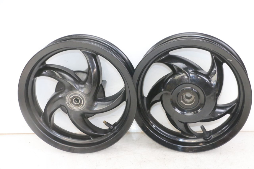 photo de PAR LLANTAS PIAGGIO NEW TYPHOON 50 (2018 - 2021) - Vista principal