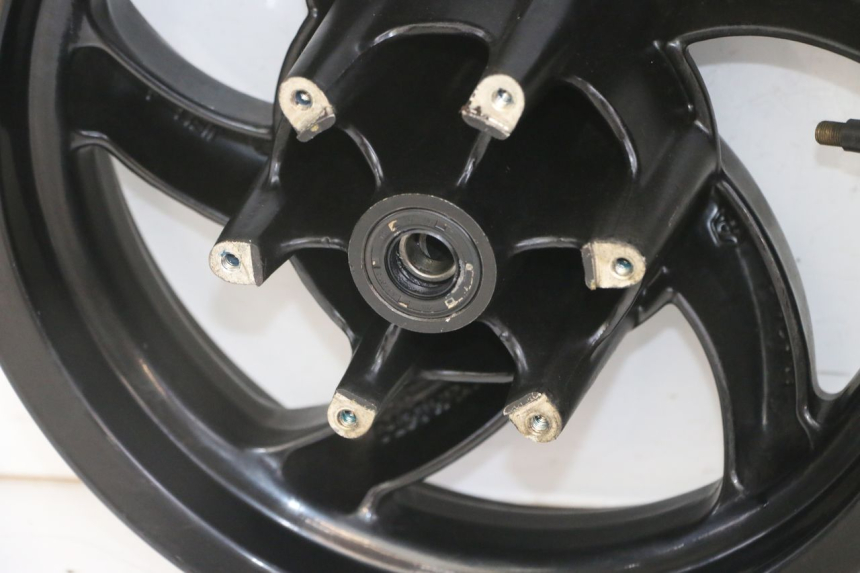 photo de PAR LLANTAS PIAGGIO NEW TYPHOON 50 (2018 - 2021) - Características distintivas