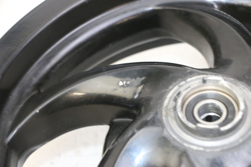 photo de PAR LLANTAS PIAGGIO NEW TYPHOON 50 (2018 - 2021) - Primer plano técnico