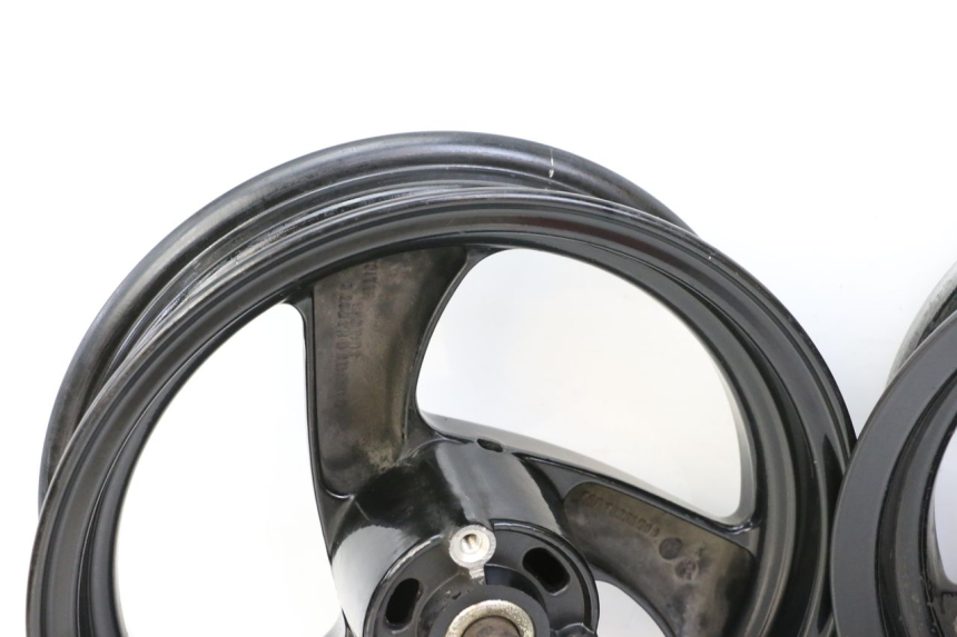 photo de PAR LLANTAS PEUGEOT ELYSTAR 50 (2002 - 2014) - Zoom sobre los componentes