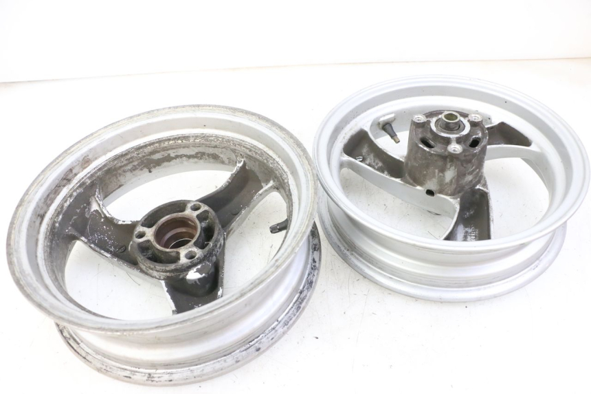 photo de PAR LLANTAS PEUGEOT ELYSTAR 50 (2002 - 2014) - Zoom estado de uso