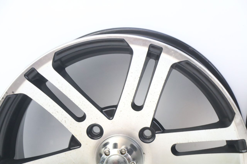 photo de PAR LLANTA SPY RACING F3 350 (2015 - 2022) - Enfoque en la estructura