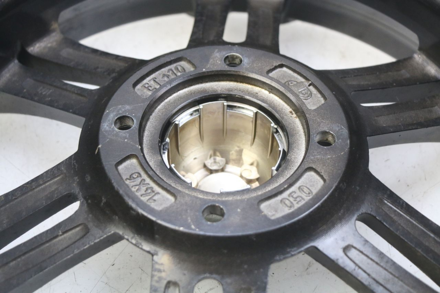 photo de PAR LLANTA SPY RACING F3 350 (2015 - 2022) - Otra perspectiva