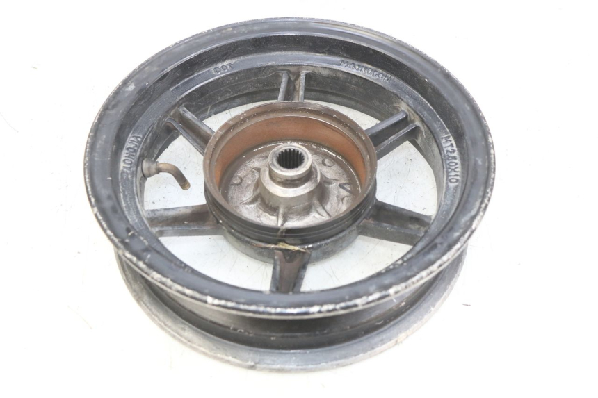 photo de PAR LLANTA TNT MOTOR ROMA 10' 4T 50 (2019 - 2022) - Primer plano técnico