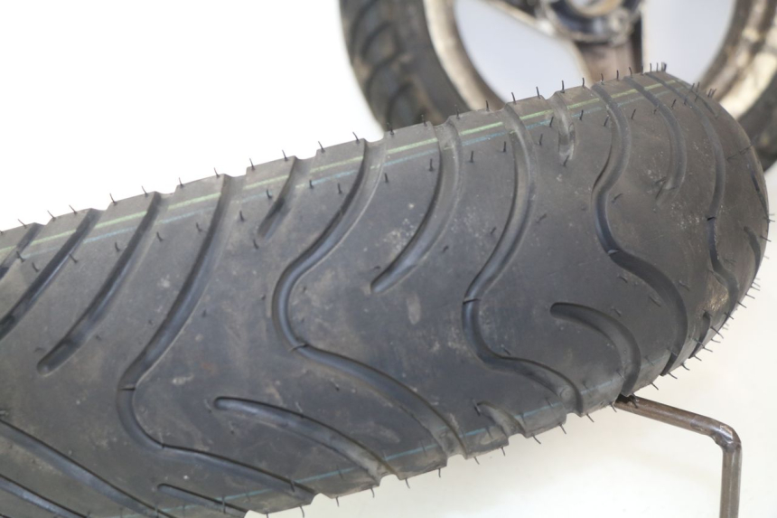 photo de PAR LLANTAS PEUGEOT SPEEDFIGHT LC 50 (1996 - 2002) - Zoom estado de uso