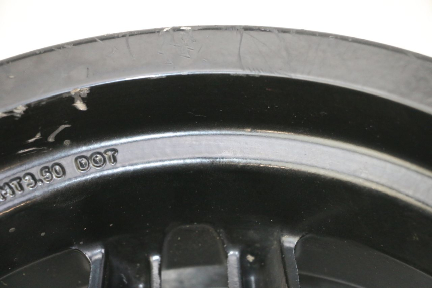 photo de PAR LLANTAS PEUGEOT STREETZONE I 2T 50 (2018 - 2020) - Vista general del producto