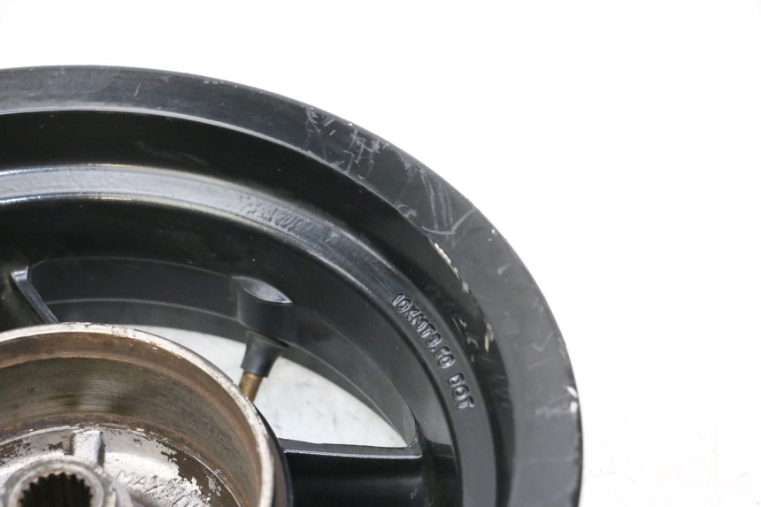 photo de PAR LLANTAS PEUGEOT STREETZONE I 2T 50 (2018 - 2020) - Detalles de los puntos de fijación