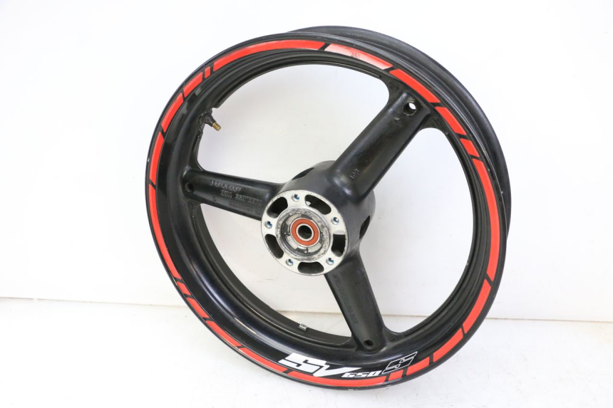 photo de PAR LLANTAS SUZUKI SV S 650 (2003 - 2009) - Zoom sobre los componentes