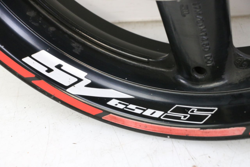 photo de PAR LLANTAS SUZUKI SV S 650 (2003 - 2009) - Zoom estado de uso