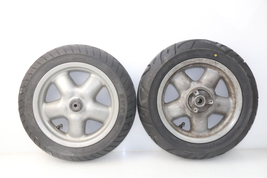 photo de PAR LLANTAS YAMAHA YP MAJESTY 125 (2002 - 2006) - Vista principal