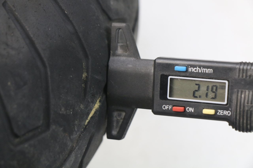 photo de PAR LLANTAS YAMAHA YP MAJESTY 125 (2002 - 2006) - Zoom estado de uso