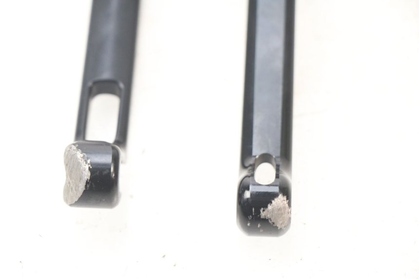 photo de  MANETA FRENO KAWASAKI ER-6 ER6 N 650 (2009 - 2011) - Detalles de los puntos de fijación