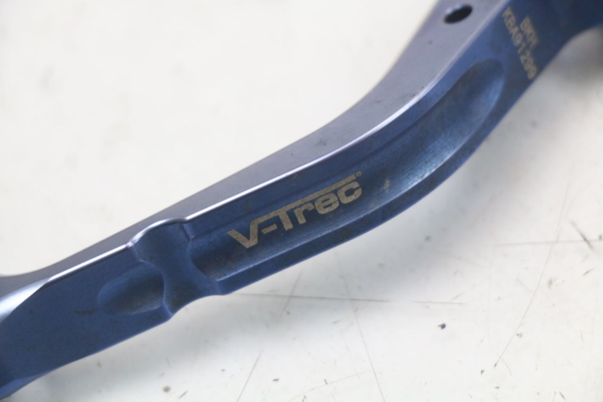 photo de  MANETA FRENO SUZUKI GSR 750 (2011 - 2017) - Estado de la superficie y material