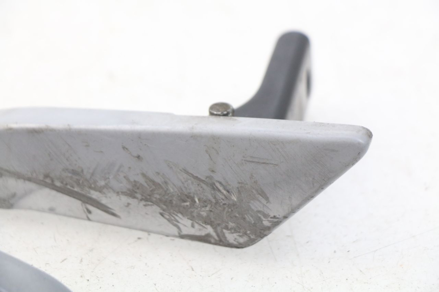 photo de PAR SOPORTE ESTRIBERA TRASERO  PIAGGIO LIBERTY IGET 4T 50 (2015 - 2020) - Detalles de los puntos de fijación