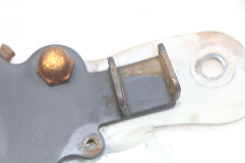 photo de PAR PLATINA DELANTERA DEL PIE YAMASAKI RAPTOR 50 (2013 - 2018) - Zoom estado de uso