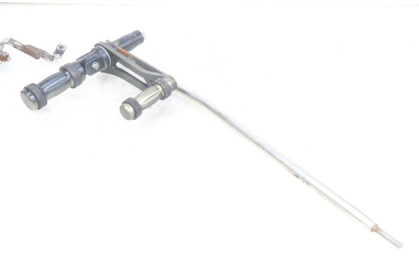 photo de PAR PLATINA DELANTERA DEL PIE DAELIM VL DAYSTAR 125 (2000 - 2011) - Marcados y referencias originales