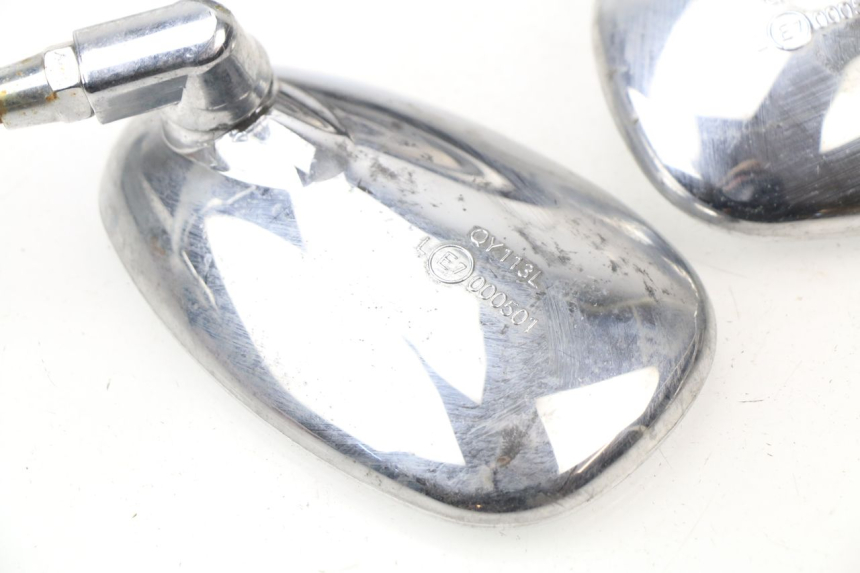 photo de RETROVISORES BHM BHM 125 (2010 - 2014) - Primer plano técnico