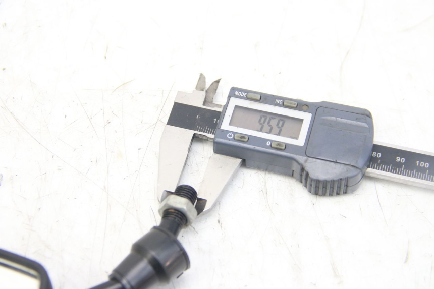 photo de PAR ESPEJOS PGO BIG MAX 50 (2001 - 2009) - Detalles de los puntos de fijación