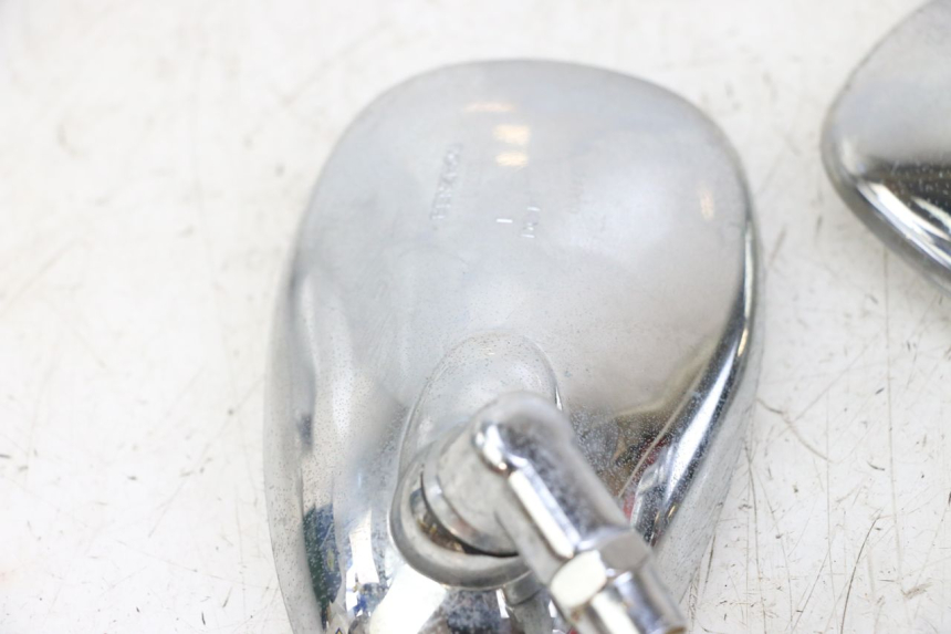 photo de RETROVISORES EUROCKA RETRO 50 (2007 - 2014) - Primer plano técnico