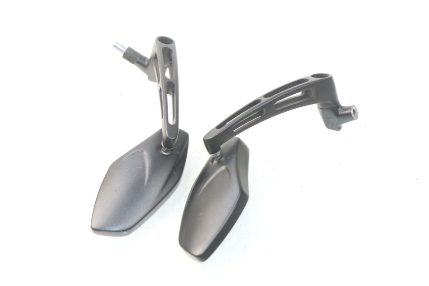 photo de RETROVISORES YAMAHA FZ8 800 (2010 - 2016) - Otra perspectiva