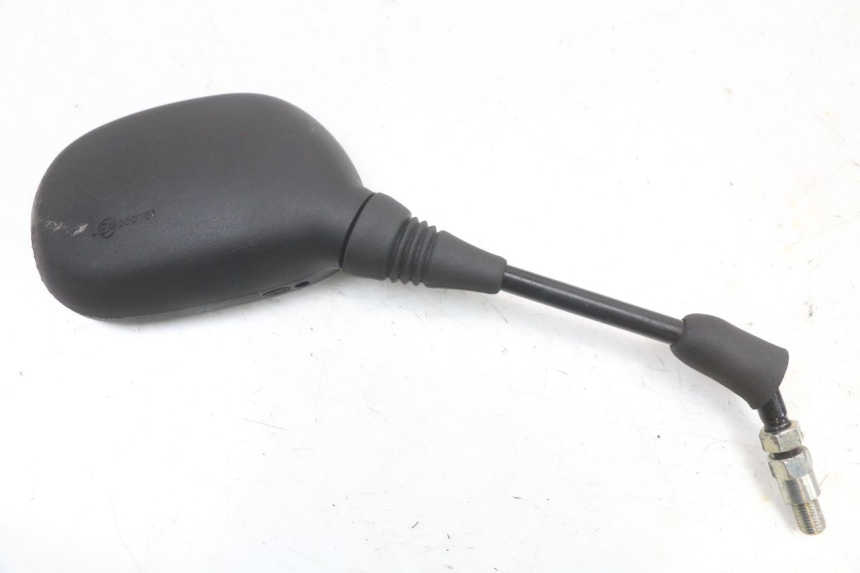 photo de RETROVISORES SUZUKI GSX E 250 (1982 - 1983) - Detalles de los puntos de fijación