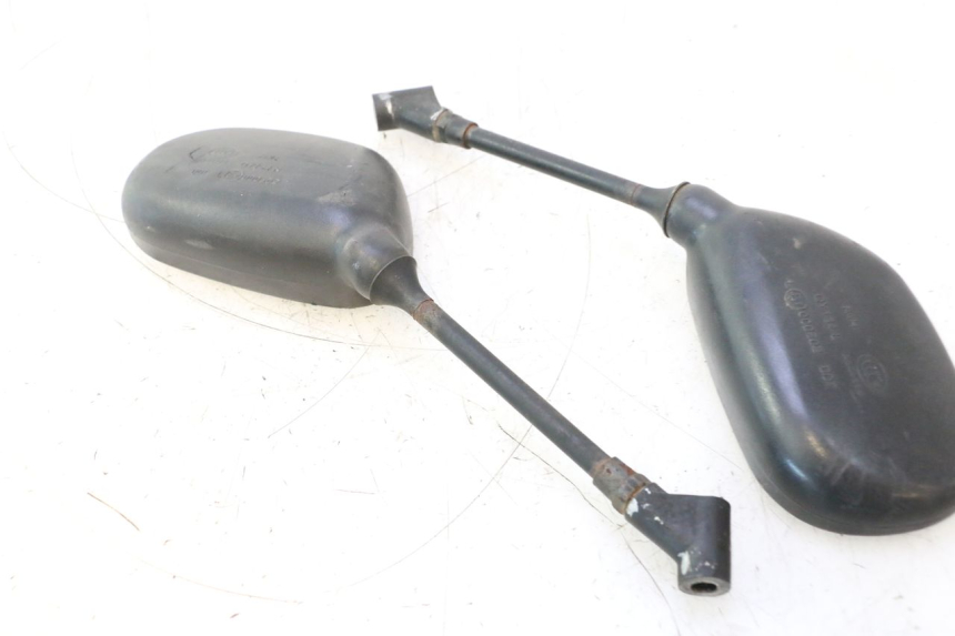 photo de RETROVISORES PEUGEOT KISBEE 4T 50 (2018 - 2022) - Primer plano de alta resolución