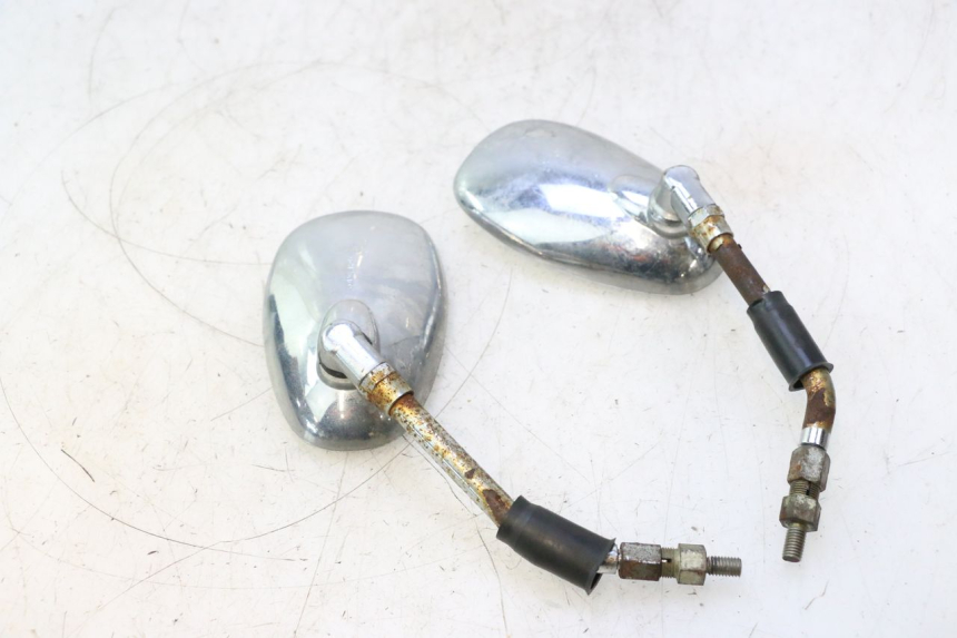 photo de RETROVISORES YIYING RETRO 125 (2008 - 2018) - Detalle de la pieza
