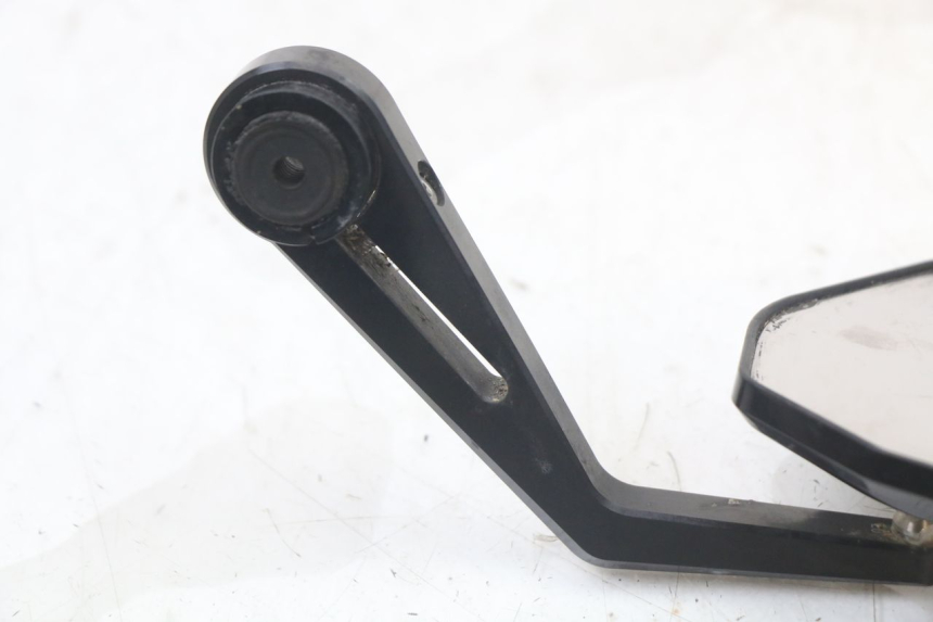 photo de RETROVISORES SUZUKI GSR 750 (2011 - 2017) - Otra vista del artículo